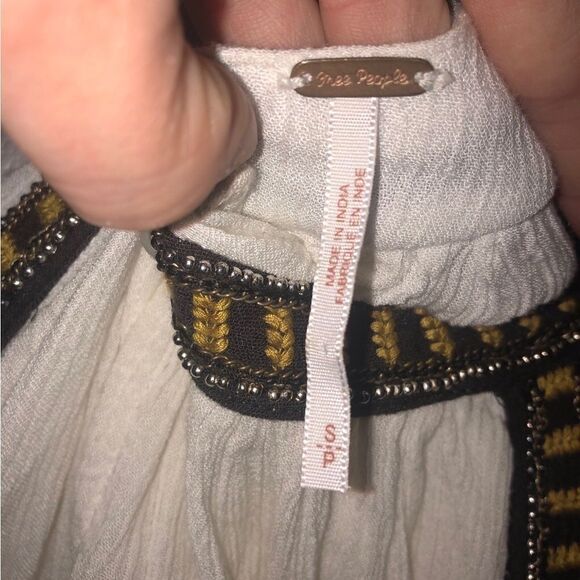 Free People Revolve give him the cold shoulder boho  top Sz small in ivory - Picture 5 of 6